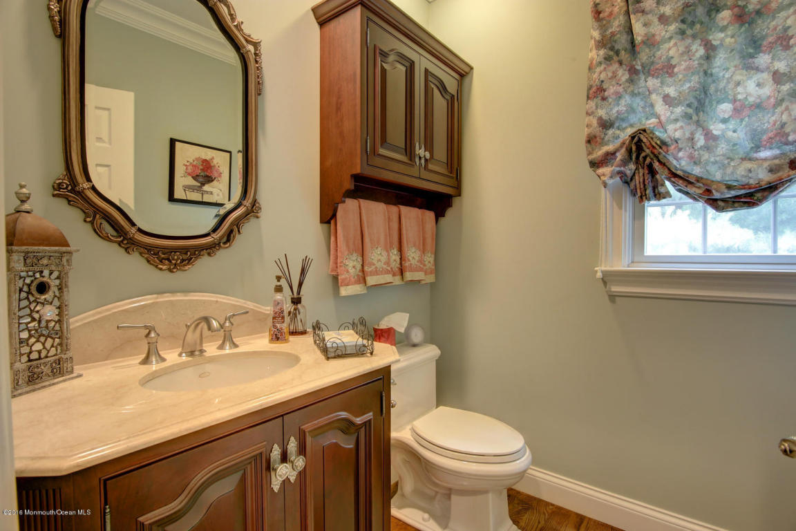 627 Summit Pl, Brielle, NJ 08730 photo 14
