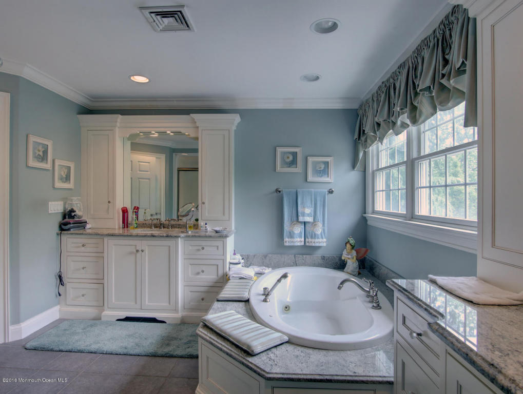627 Summit Pl, Brielle, NJ 08730 photo 18