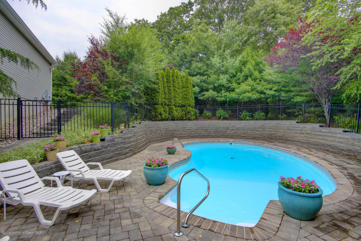 627 Summit Pl, Brielle, NJ 08730 photo 2