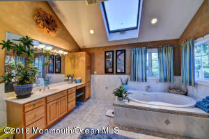 16 David Ct, Millstone, NJ 08535 photo 7