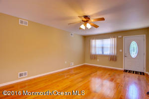 423 16th Ave, Brick, NJ 08724 photo 4