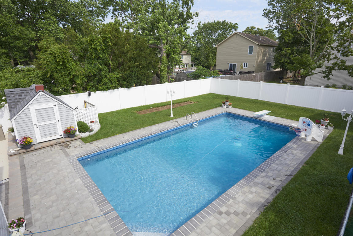 71 Compton St, Middletown, NJ 07748 photo 31