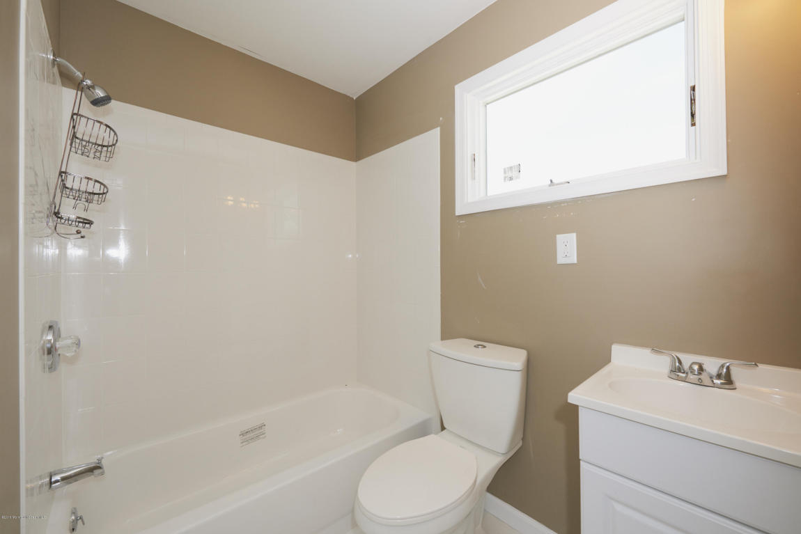 71 Compton St, Middletown, NJ 07748 photo 30