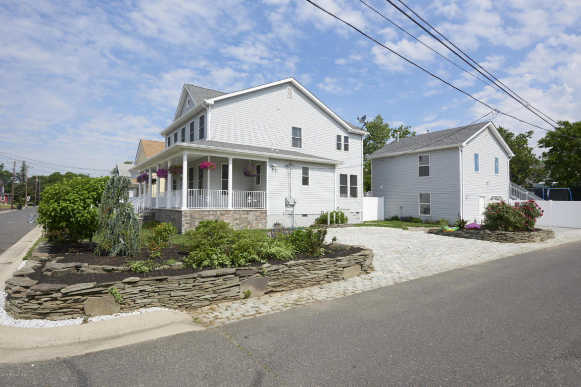 71 Compton St, Middletown, NJ 07748 photo 3