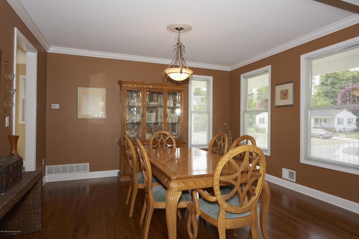 71 Compton St, Middletown, NJ 07748 photo 8