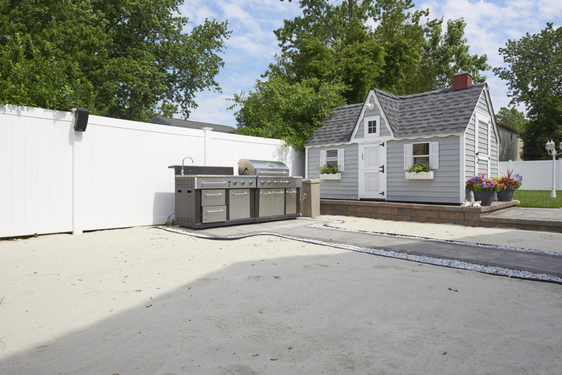 71 Compton St, Middletown, NJ 07748 photo 35