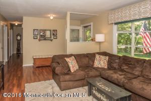 656 W Commodore Blvd, Jackson, NJ 08527 photo 4