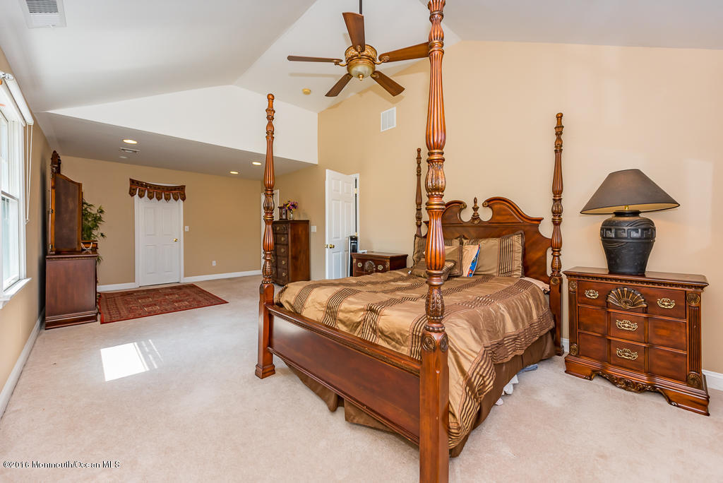 2017 Pilgrim Rd, Wall, NJ 07719 photo 12