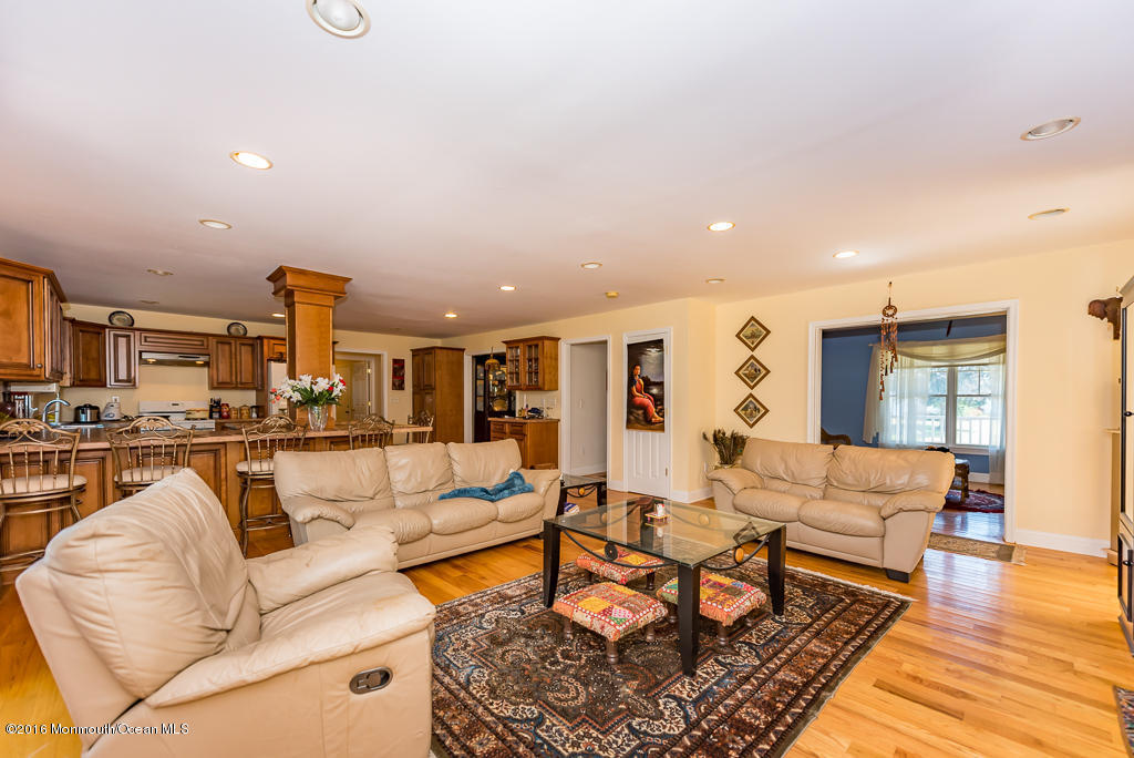 2017 Pilgrim Rd, Wall, NJ 07719 photo 6