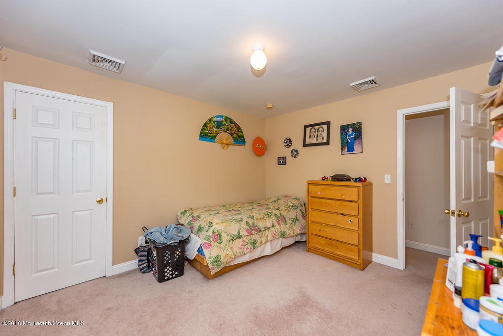 2017 Pilgrim Rd, Wall, NJ 07719 photo 20