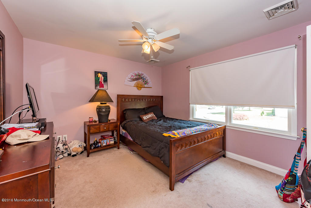 2017 Pilgrim Rd, Wall, NJ 07719 photo 16