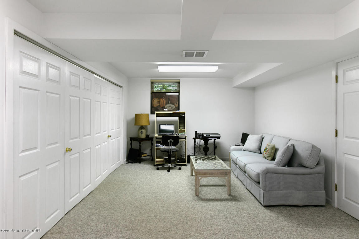 8 Berkeley Sq, Brielle, NJ 08730 photo 22