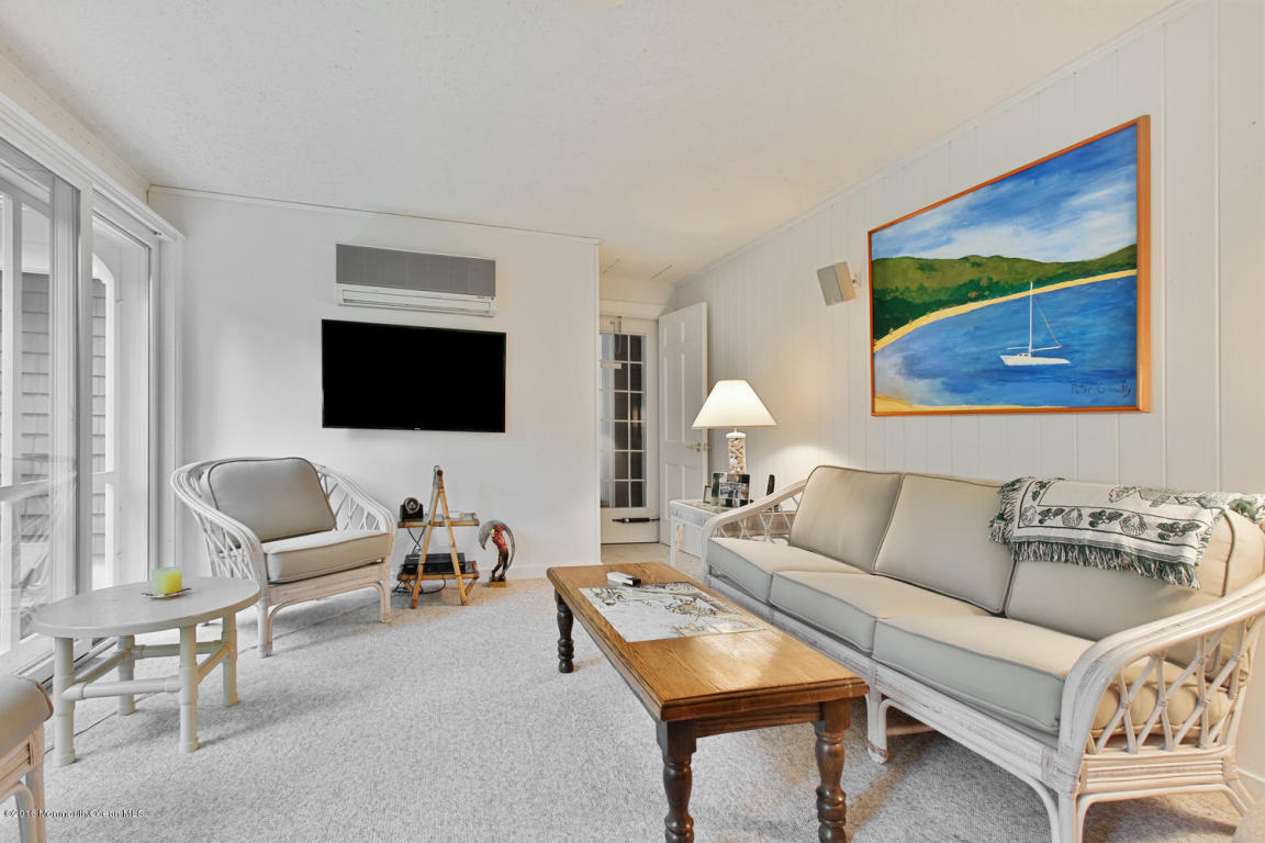8 Berkeley Sq, Brielle, NJ 08730 photo 12