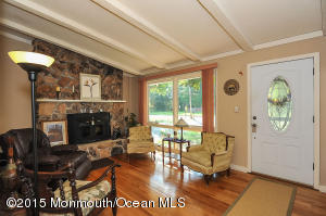 36 Middlesex Rd, Matawan, NJ 07747 photo 2