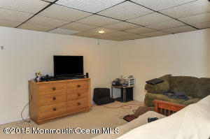 36 Middlesex Rd, Matawan, NJ 07747 photo 12