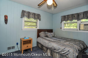 36 Middlesex Rd, Matawan, NJ 07747 photo 10