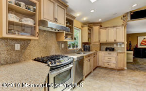 34 Laurel Brook Rd, Lincroft, NJ 07738 photo 7