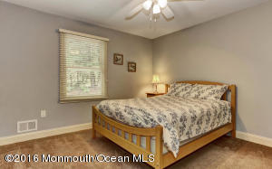 34 Laurel Brook Rd, Lincroft, NJ 07738 photo 19
