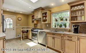34 Laurel Brook Rd, Lincroft, NJ 07738 photo 6