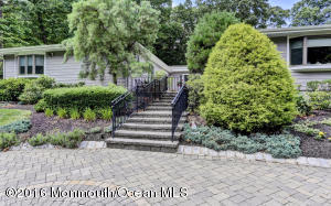 34 Laurel Brook Rd, Lincroft, NJ 07738 photo 2