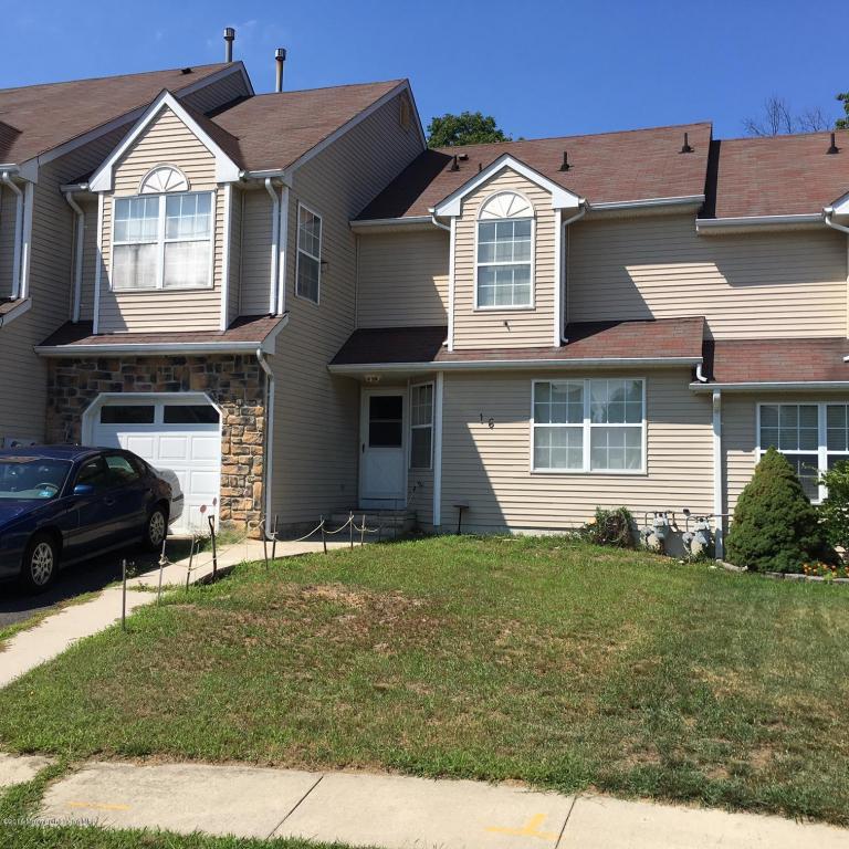 16 Iris Ct, Howell, NJ 07731 photo 2