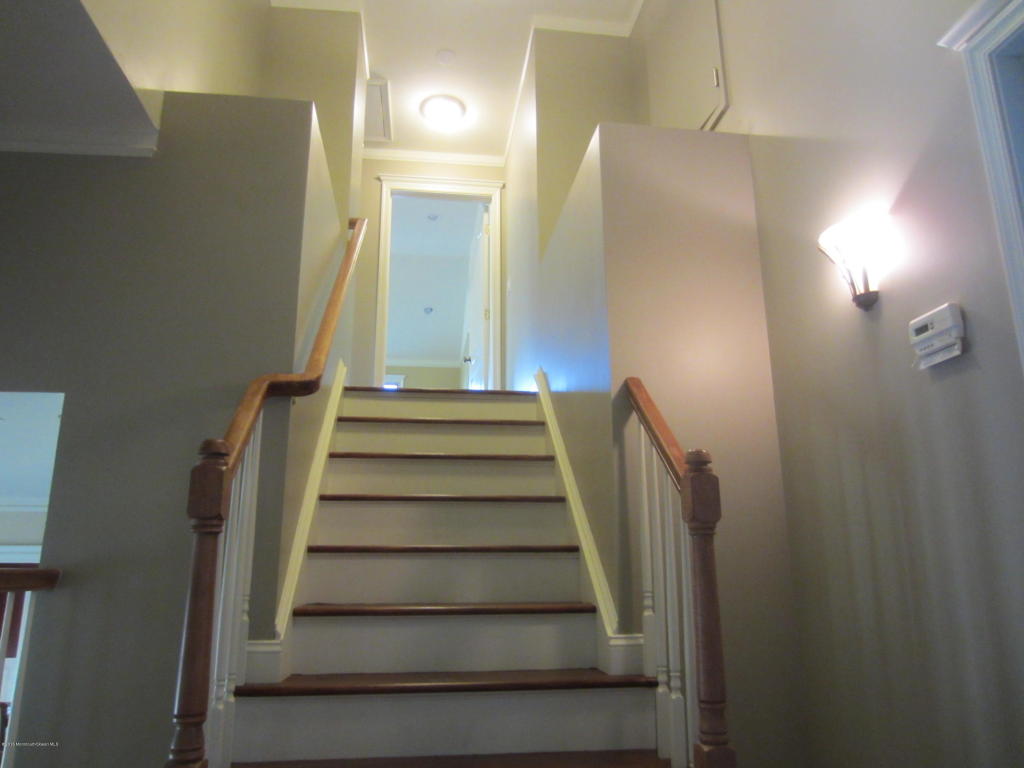 24 Kenneth Ter E, Middletown, NJ 07748 photo 23