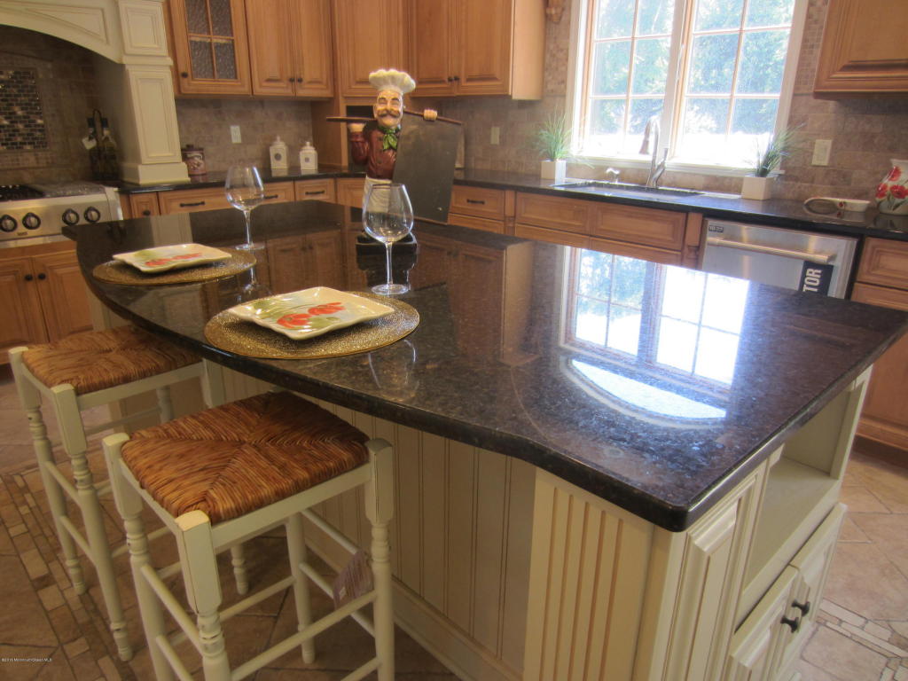 24 Kenneth Ter E, Middletown, NJ 07748 photo 7