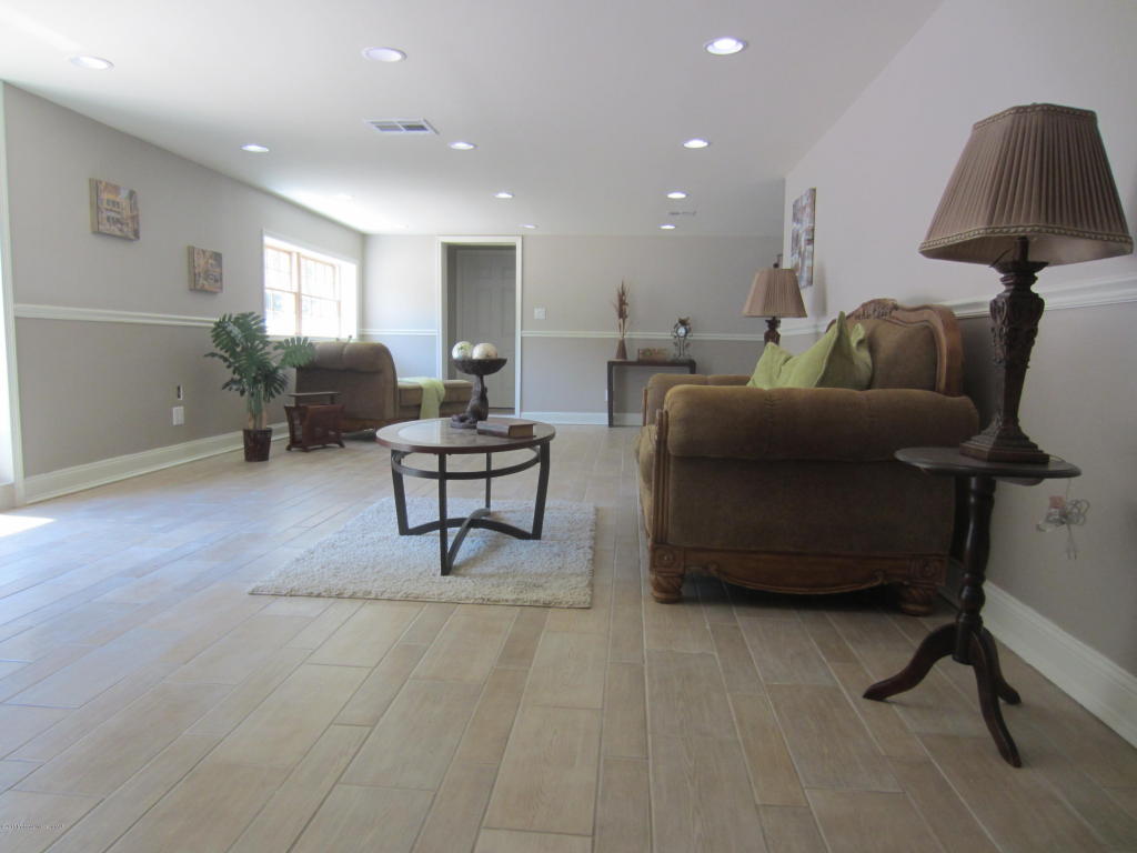 24 Kenneth Ter E, Middletown, NJ 07748 photo 18