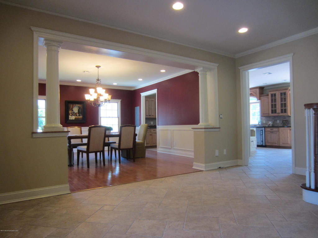 24 Kenneth Ter E, Middletown, NJ 07748 photo 13