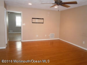 276 Tabetha Ct, Brick, NJ 08724 photo 3