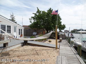 1813 Hawser Dr, Forked River, NJ 08731 photo 2