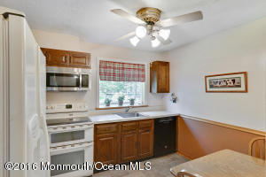 35 Maple Ln #B, Brielle, NJ 08730 photo 14
