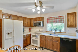 35 Maple Ln #B, Brielle, NJ 08730 photo 12