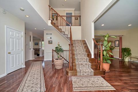 16 Maciorowski Rd, Sayreville, NJ 08872 photo 2