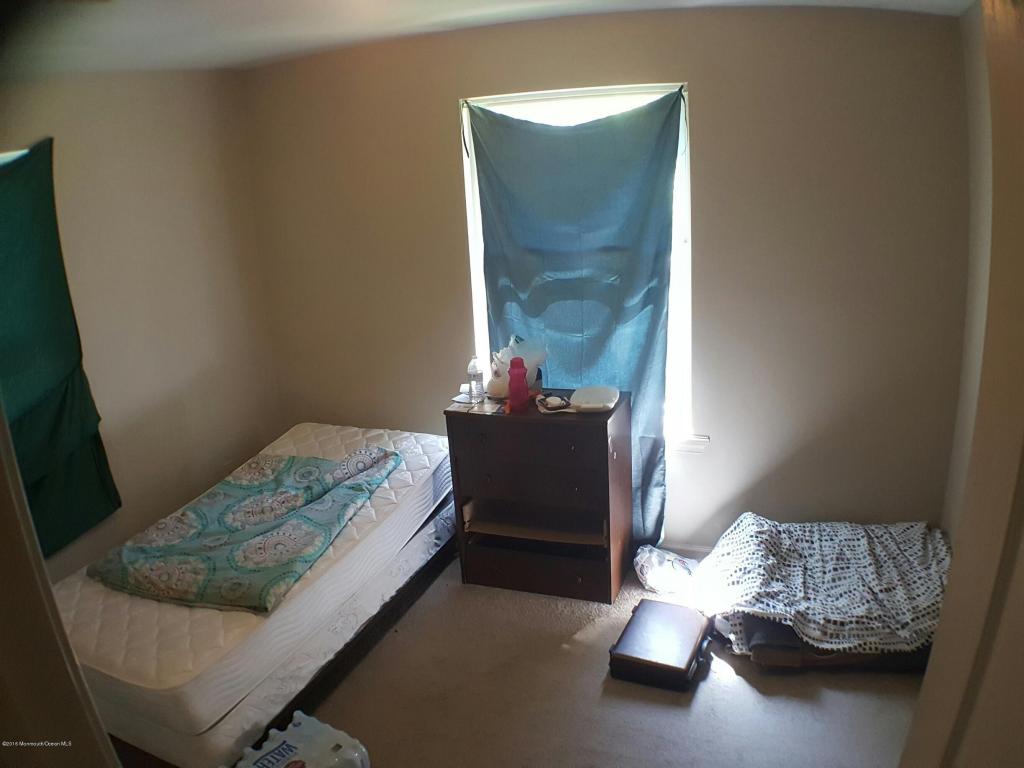 24 E 1st St, Howell, NJ 07731 photo 10