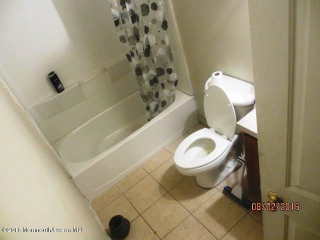 24 E 1st St, Howell, NJ 07731 photo 4