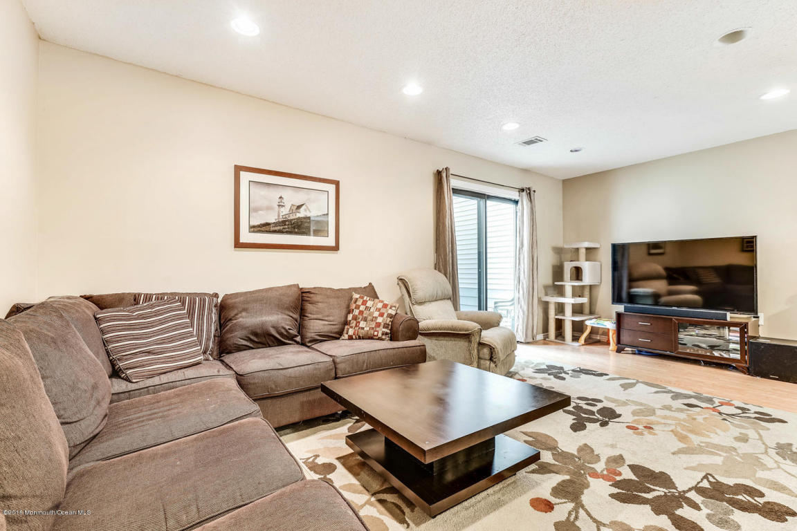 806 Violet Ln, Jackson, NJ 08527 photo 13