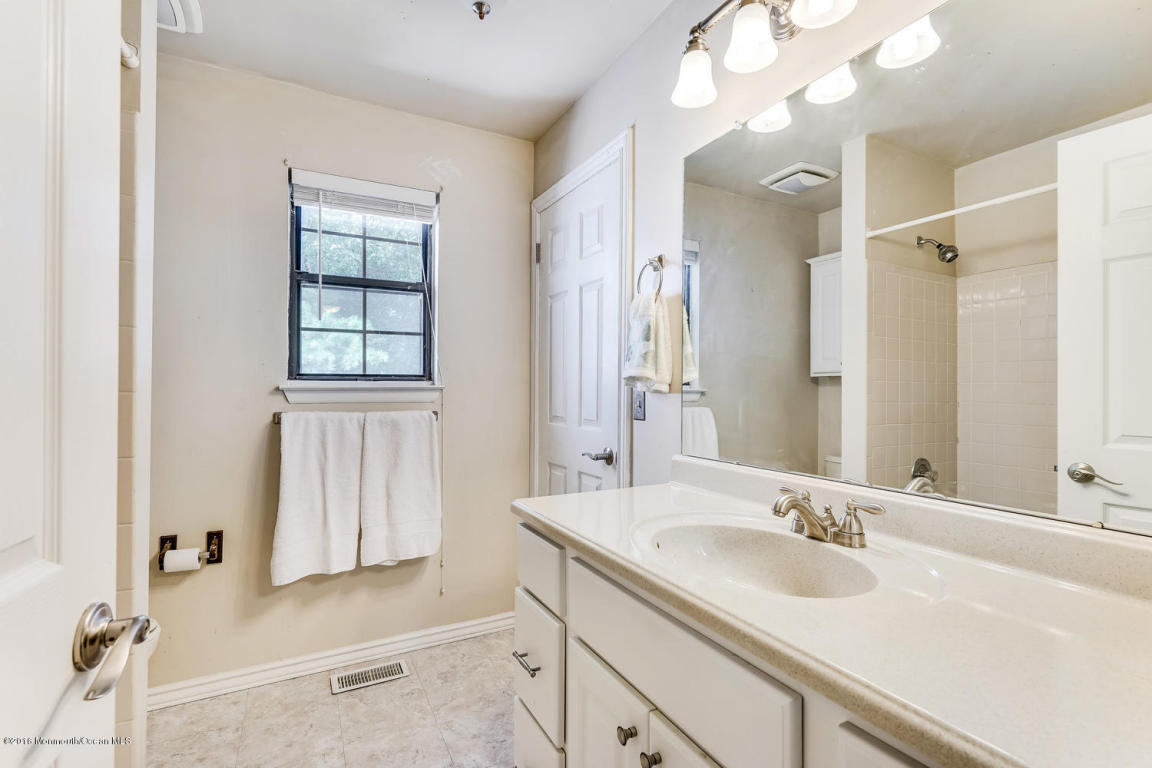 806 Violet Ln, Jackson, NJ 08527 photo 19