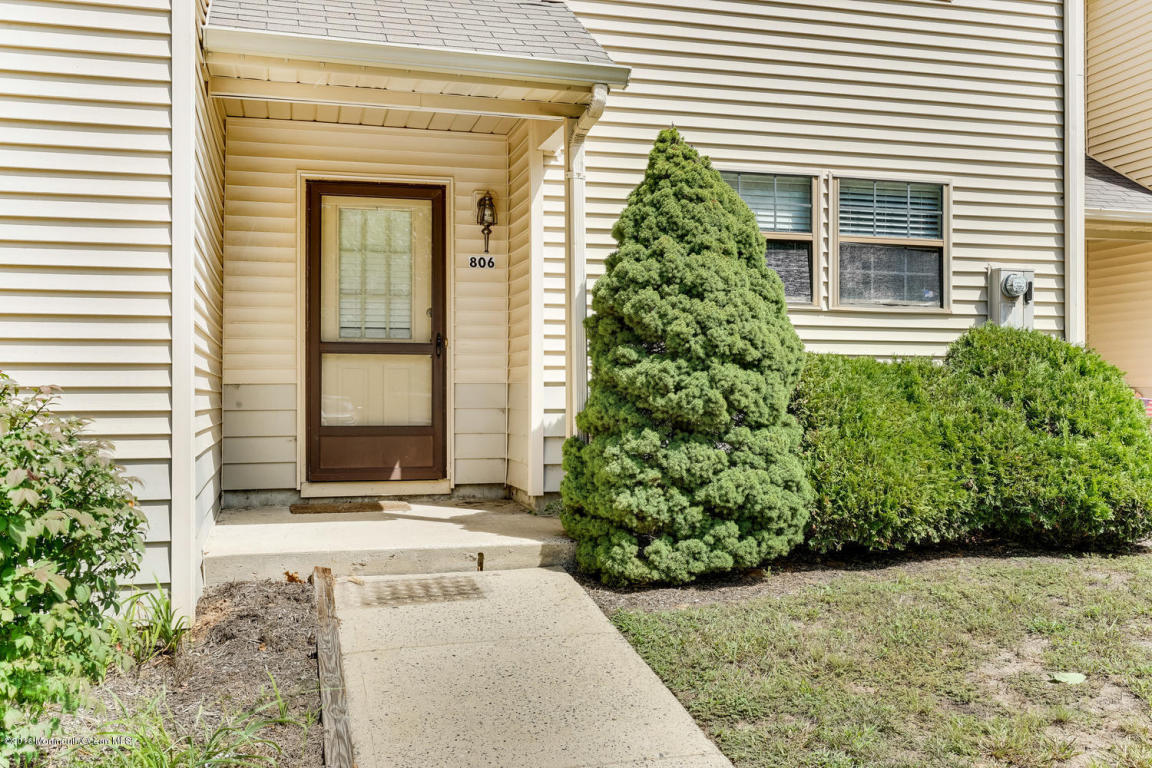 806 Violet Ln, Jackson, NJ 08527 photo 2