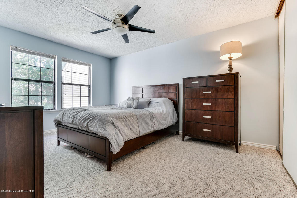 806 Violet Ln, Jackson, NJ 08527 photo 18