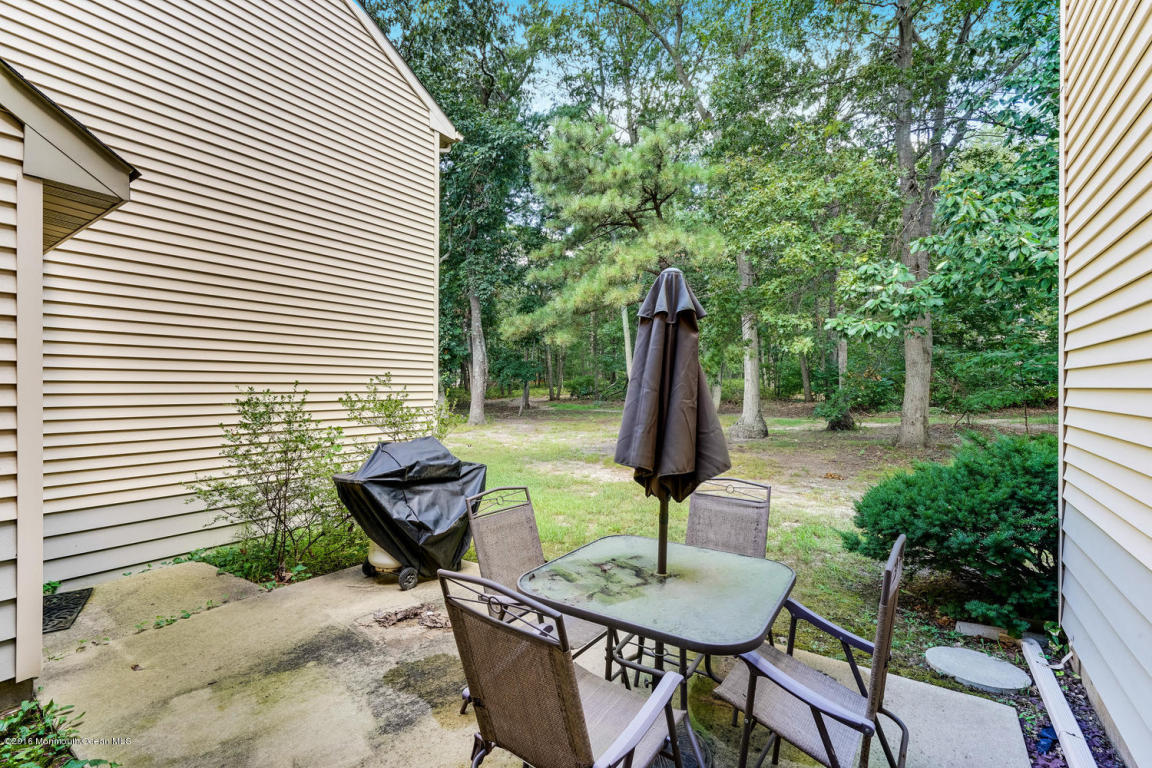 806 Violet Ln, Jackson, NJ 08527 photo 21