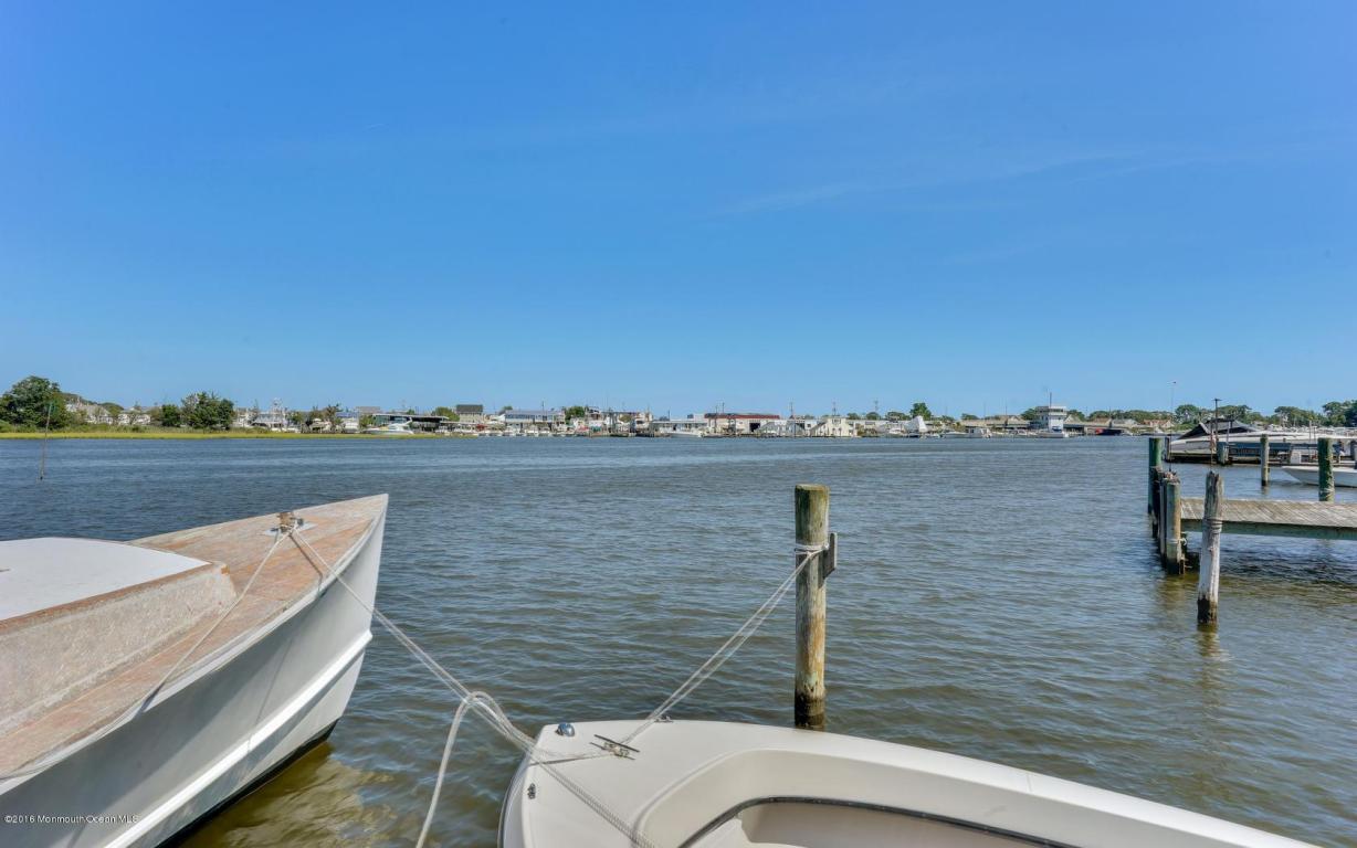 672 Harbor Rd, Brick, NJ 08724 photo 5