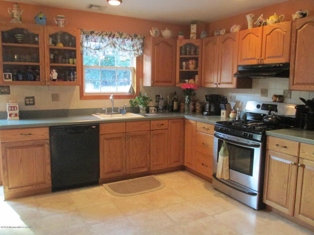 487 Drum Point Rd, Brick, NJ 08723 photo 4