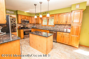 35 Pitney Ln, Jackson, NJ 08527 photo 3