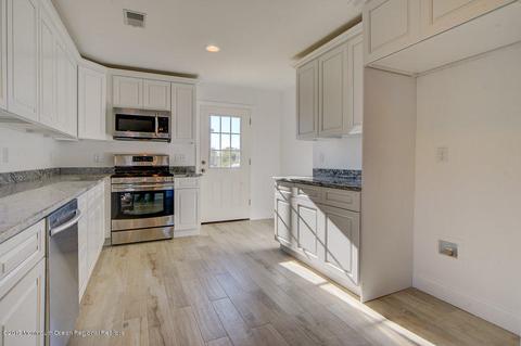 628 Front St, Union Beach, NJ 07735 photo 9