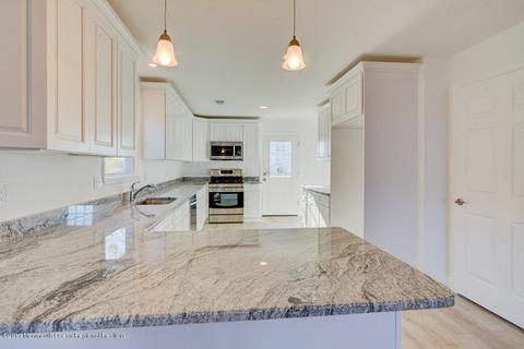 628 Front St, Union Beach, NJ 07735 photo 5