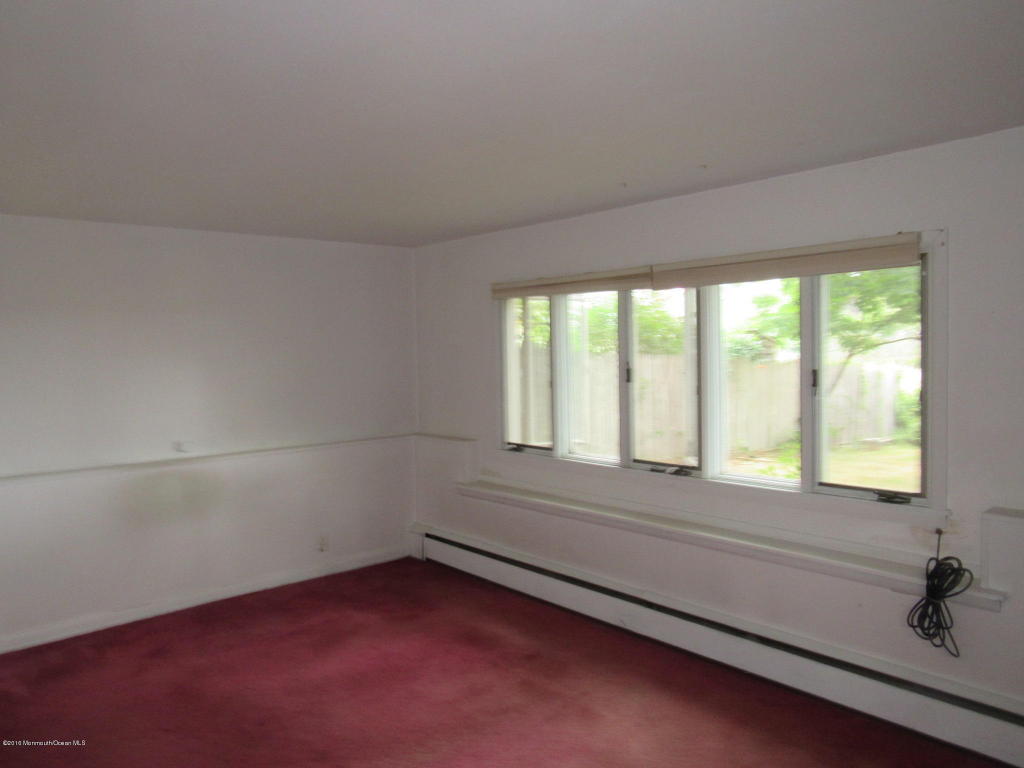 400 Bennett Pl, Brielle, NJ 08730 photo 9