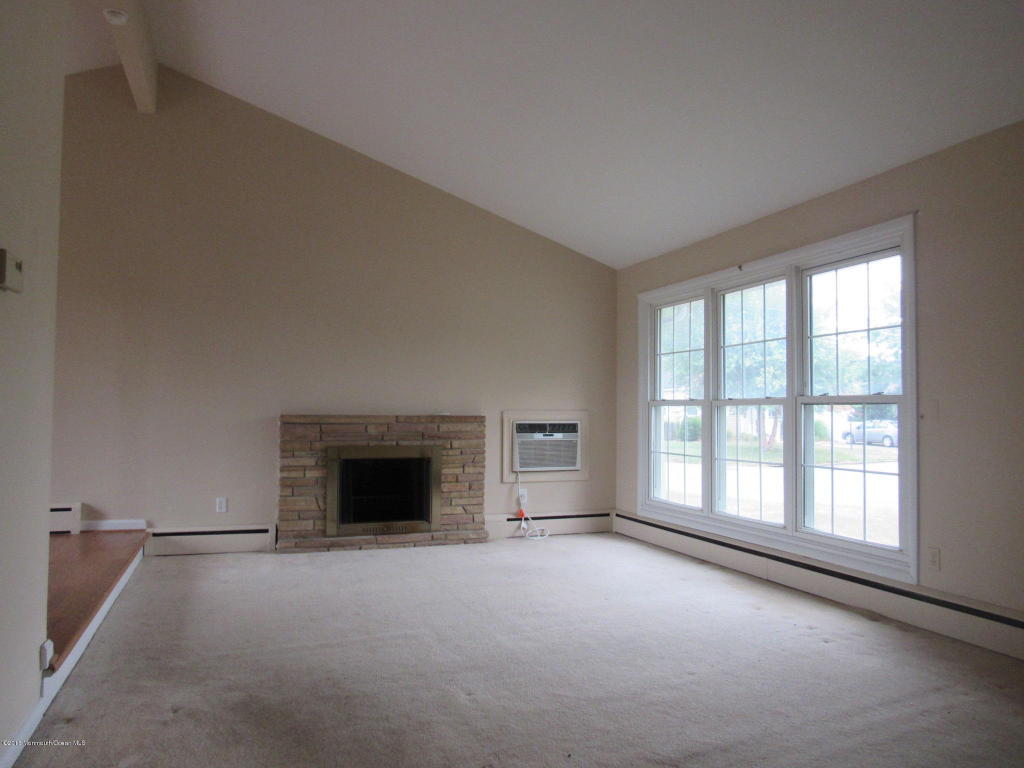 400 Bennett Pl, Brielle, NJ 08730 photo 3