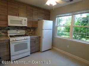 19 Commons Dr, Neptune Township, NJ 07753 photo 16