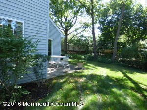 19 Commons Dr, Neptune Township, NJ 07753 photo 41
